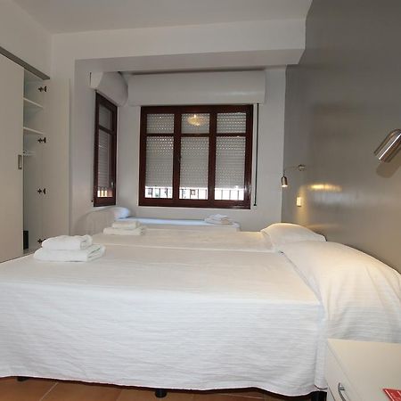 Hostal Ripoll Ibiza ภายนอก รูปภาพ