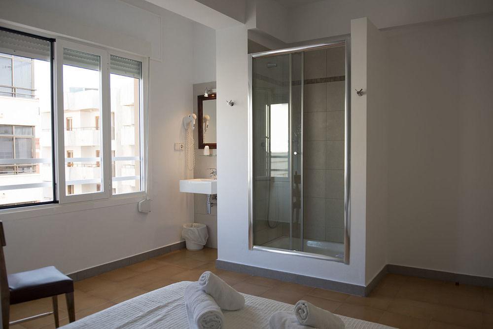 Hostal Ripoll Ibiza ภายนอก รูปภาพ