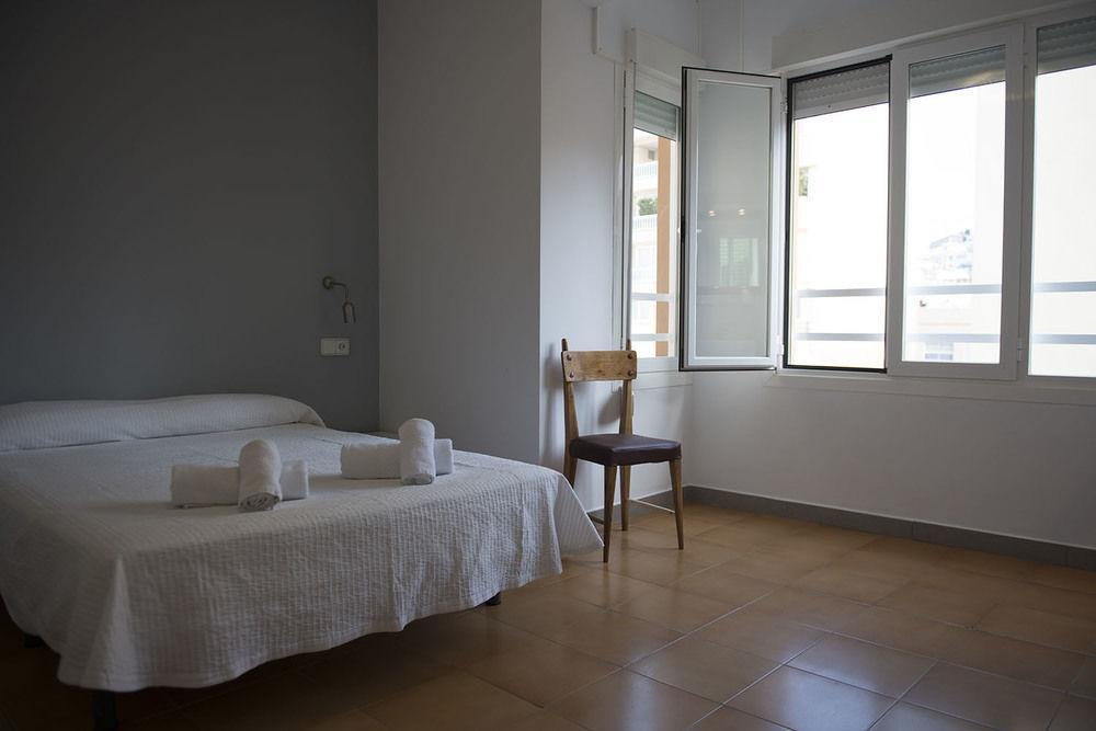 Hostal Ripoll Ibiza ภายนอก รูปภาพ
